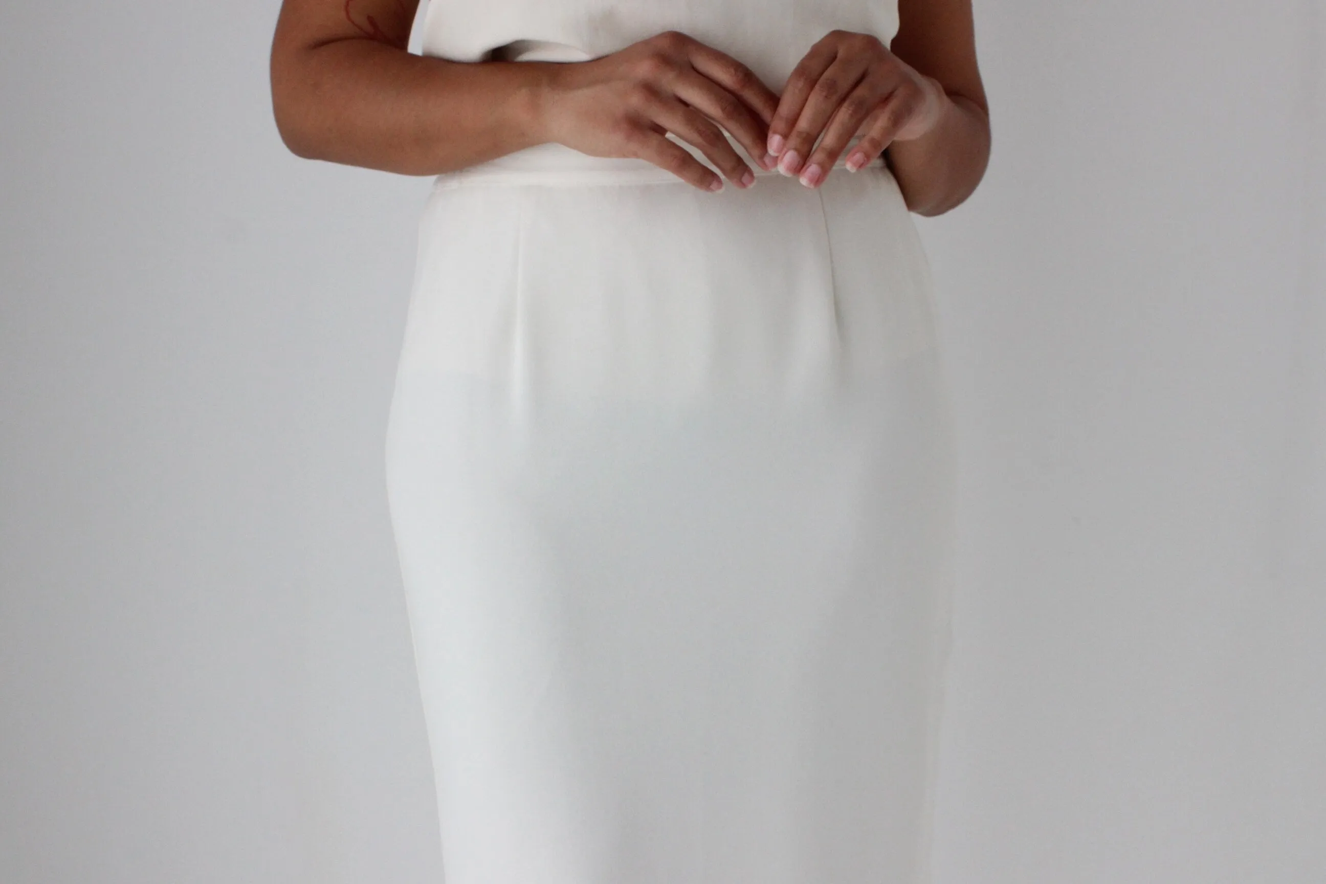 80s Ivory Crepe Minimal Column Skirt