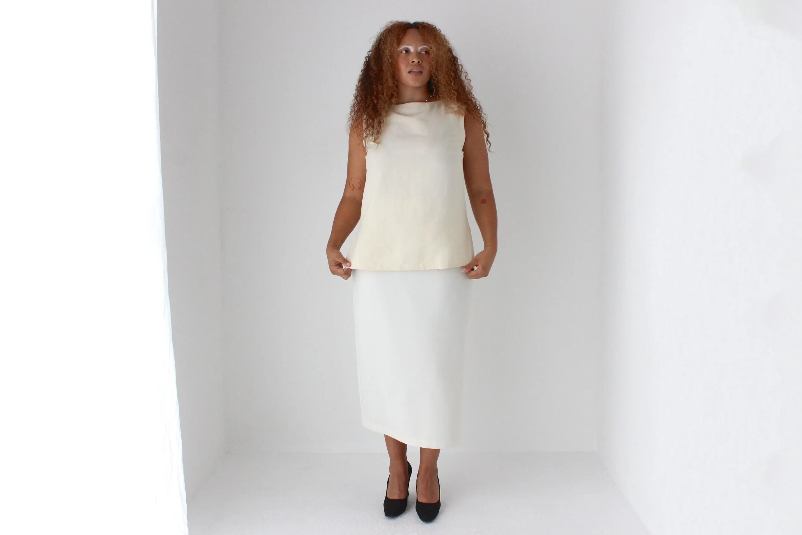 80s Ivory Crepe Minimal Column Skirt