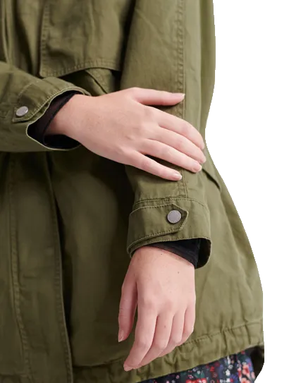 Adventurer Parka Jacket in Capulet Olive