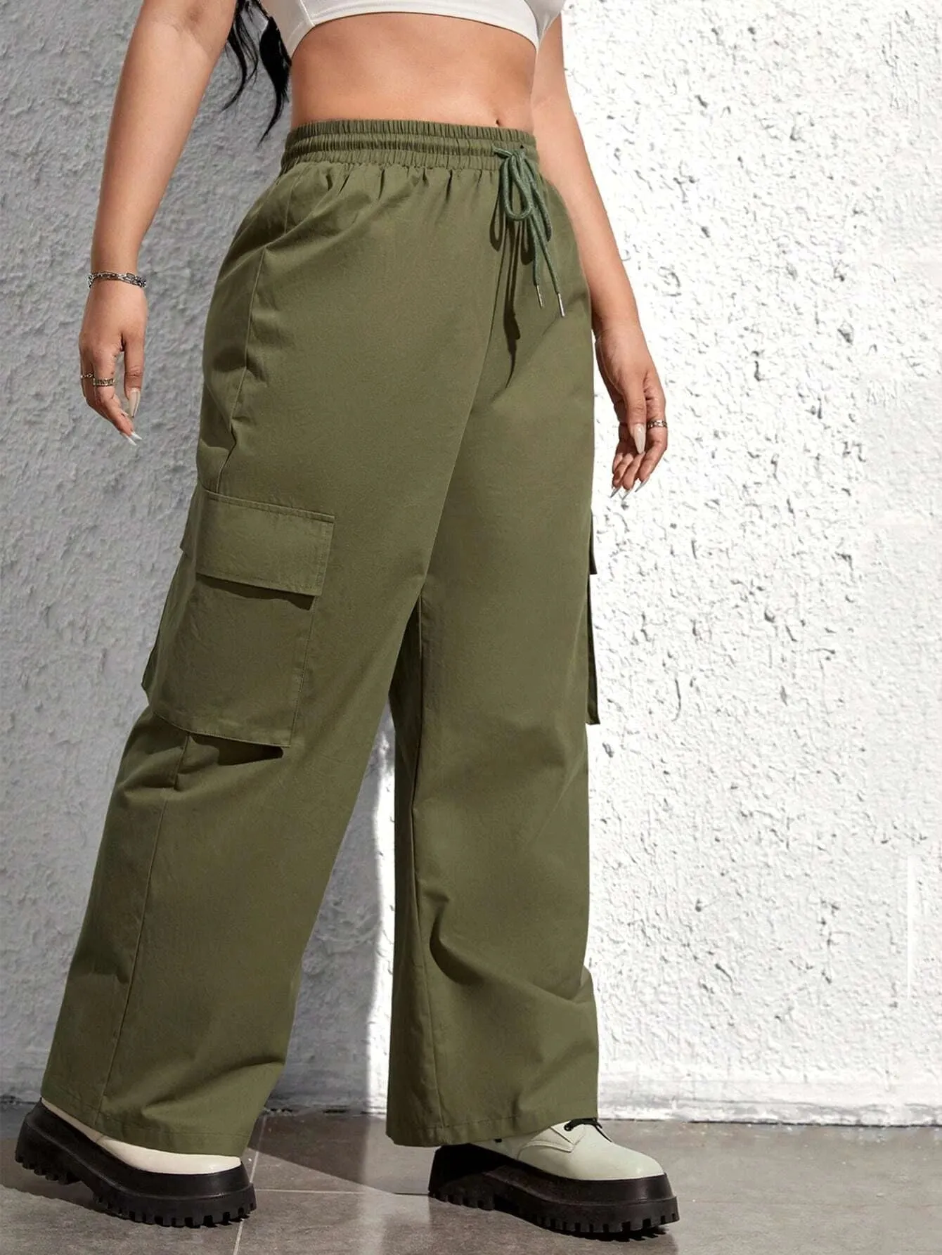 Casual Flap Pocket Side Drawstring Waist Cargo Pants