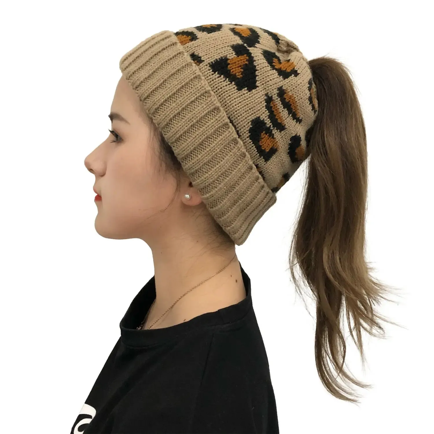 Chic Leopard Print Wool Knit Beanie for Women