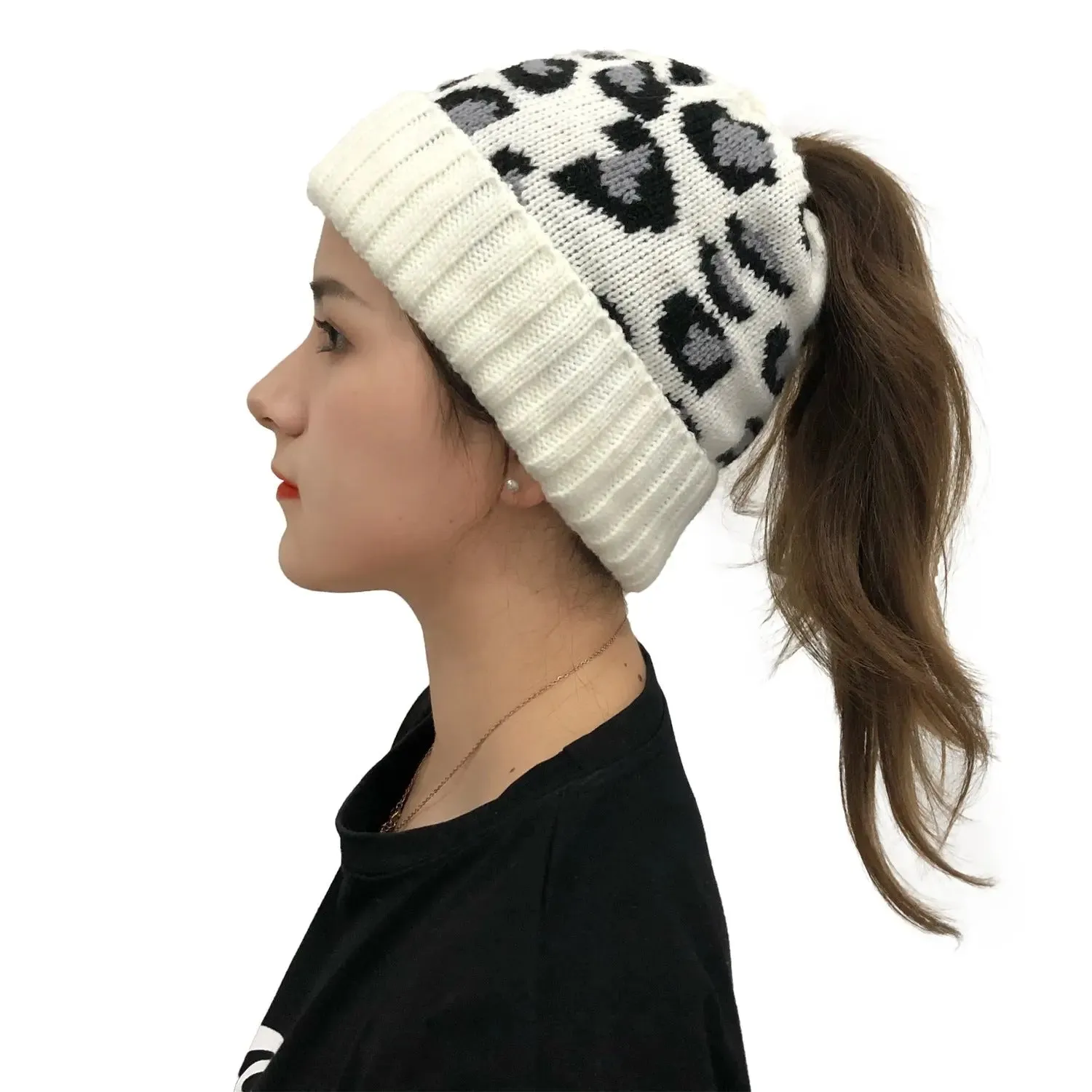 Chic Leopard Print Wool Knit Beanie for Women