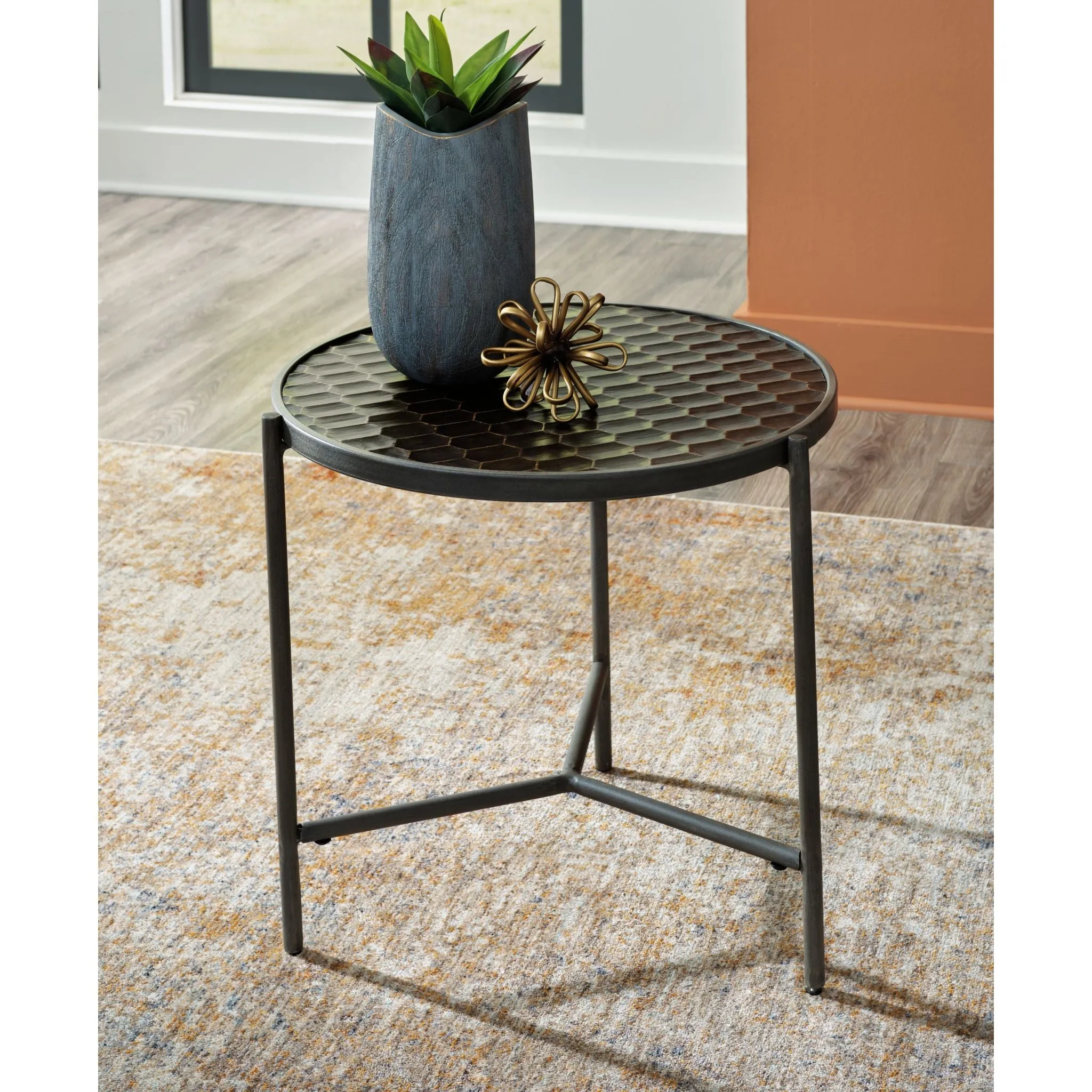 Doraley Round End Table