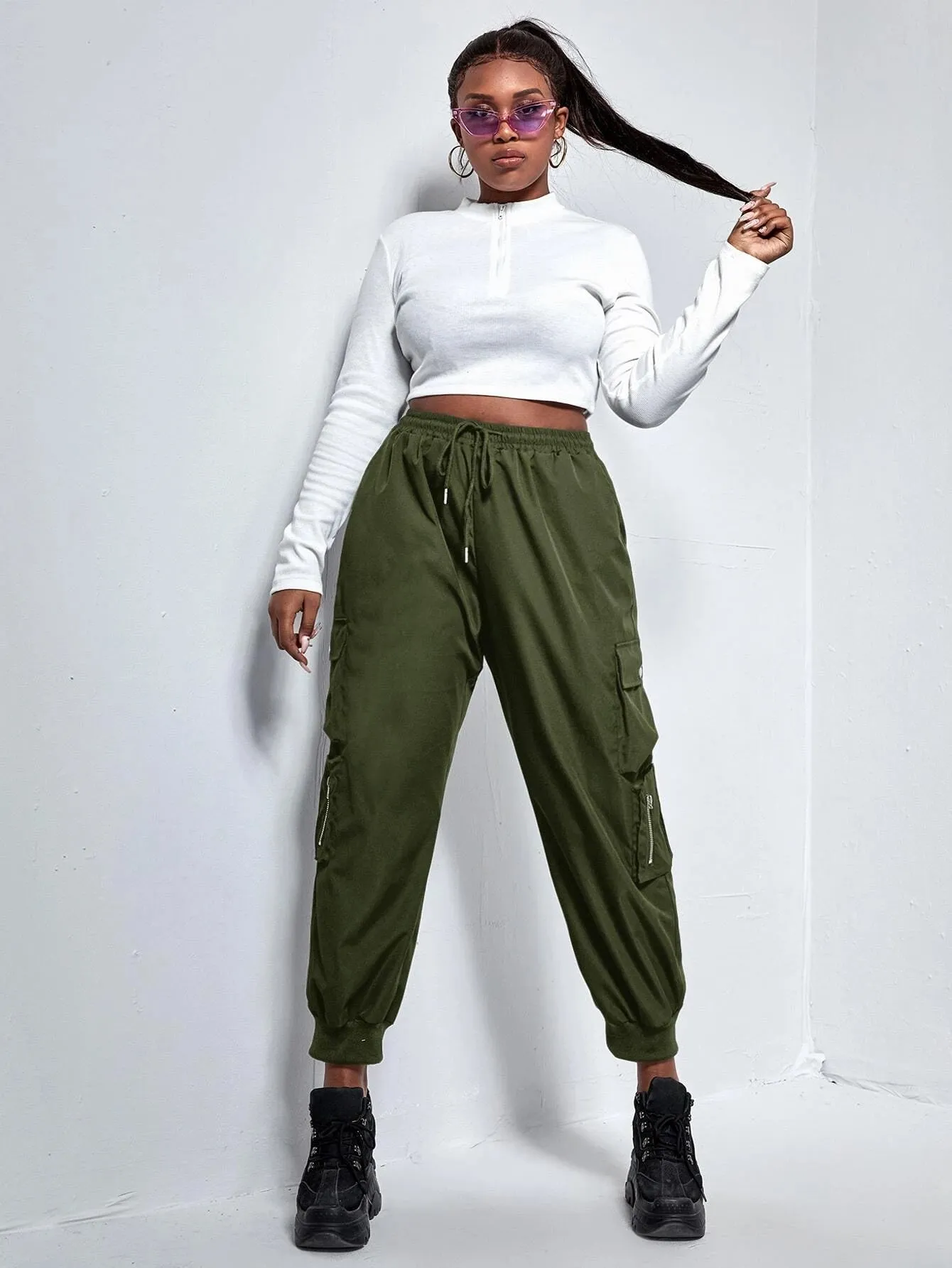 Flap Pocket Drawstring Cropped Cargo Pants