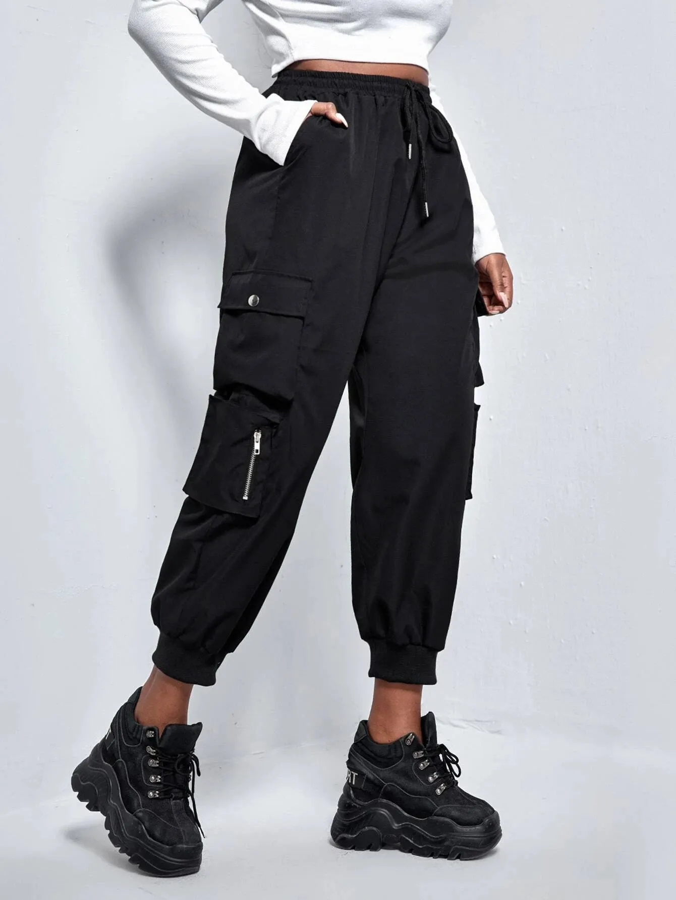 Flap Pocket Drawstring Cropped Cargo Pants