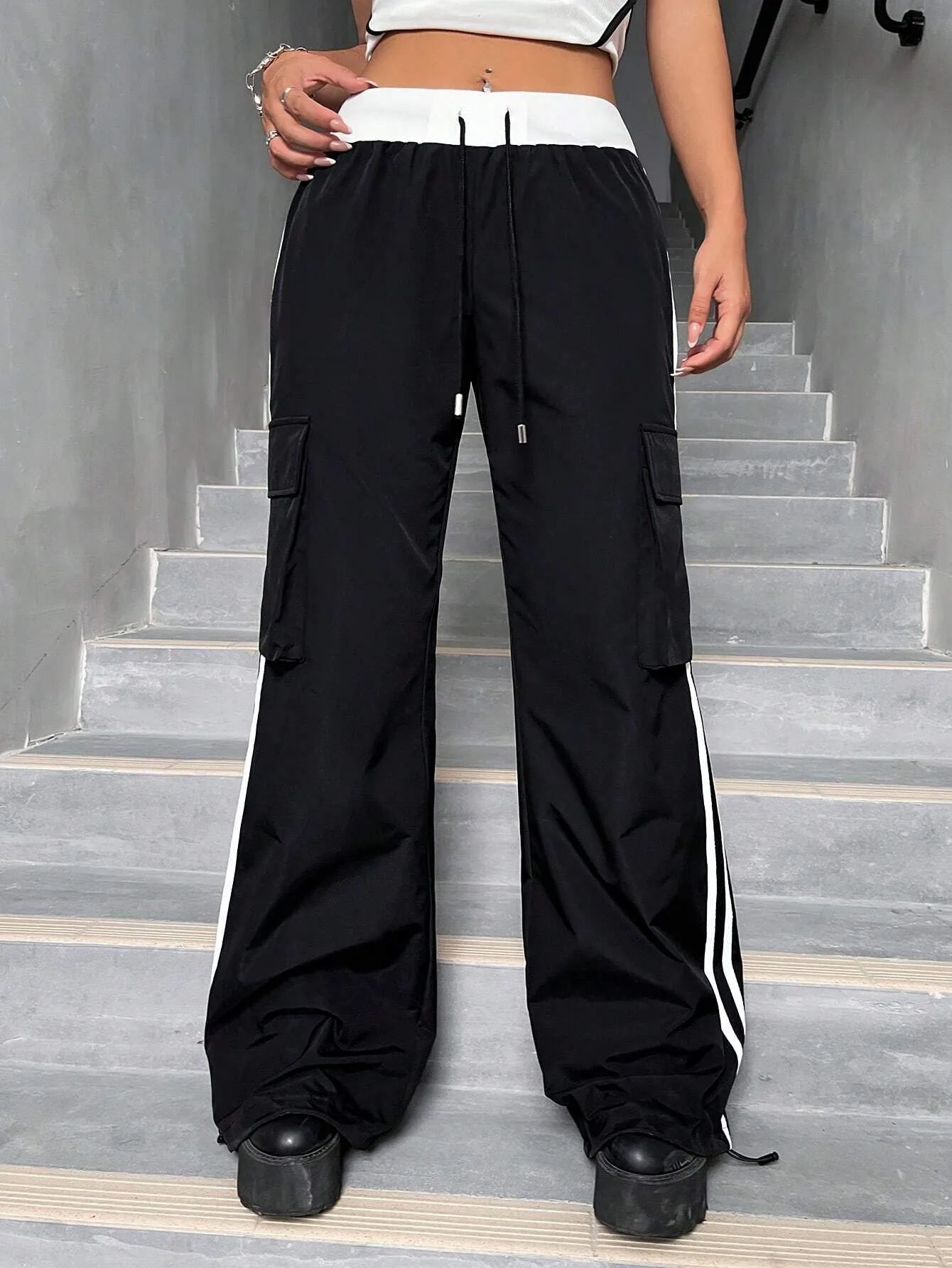 Flap Pocket Drawstring Waist Cargo Pant