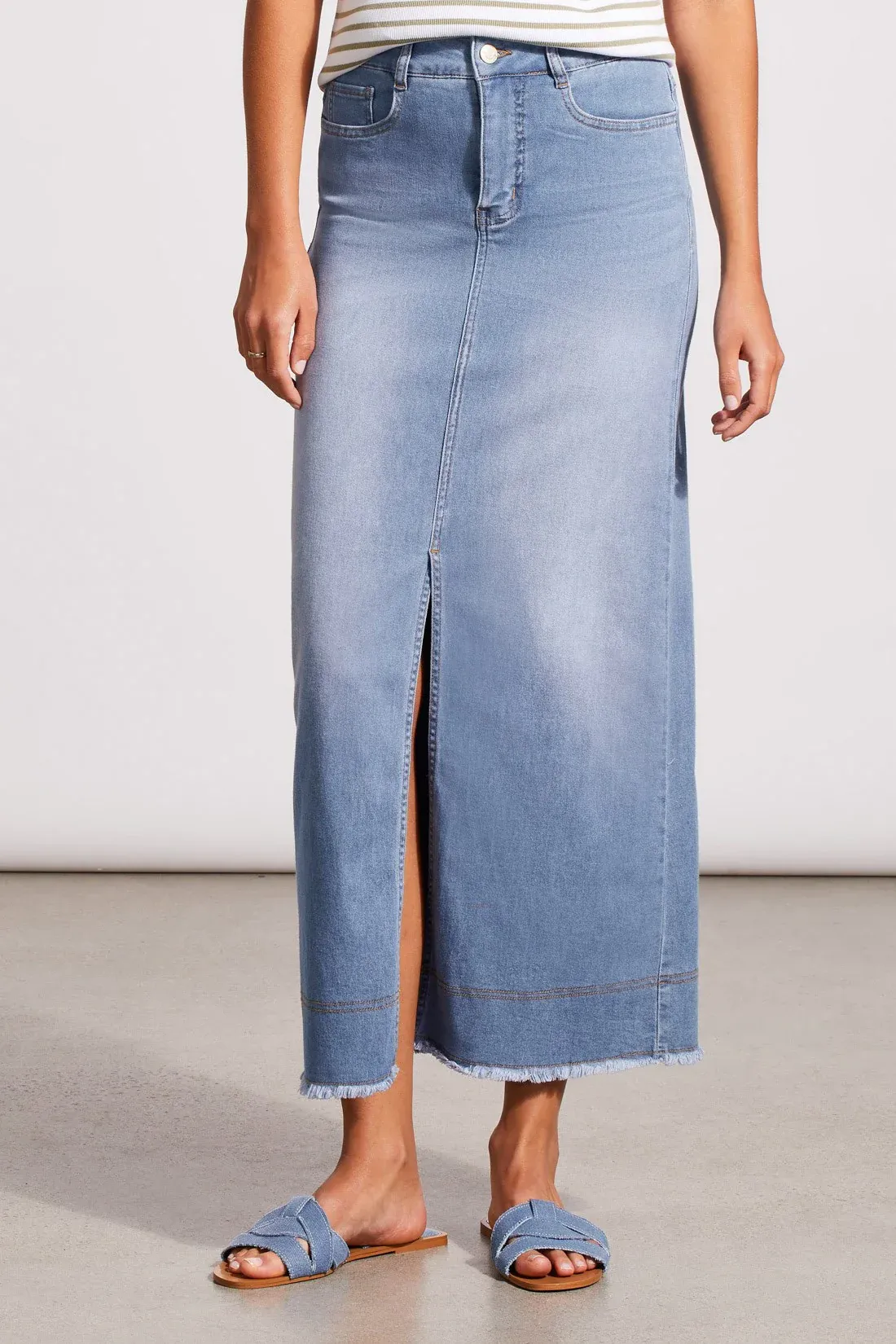 FULL-LENGTH DENIM SKIRT WITH FRONT SLIT