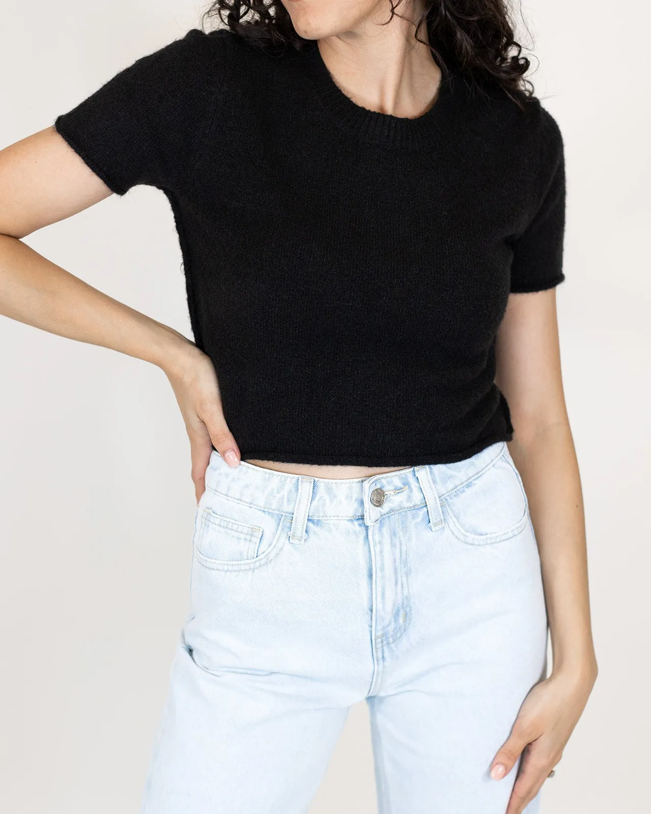 Hayleigh Crop Sweater Tee | Black