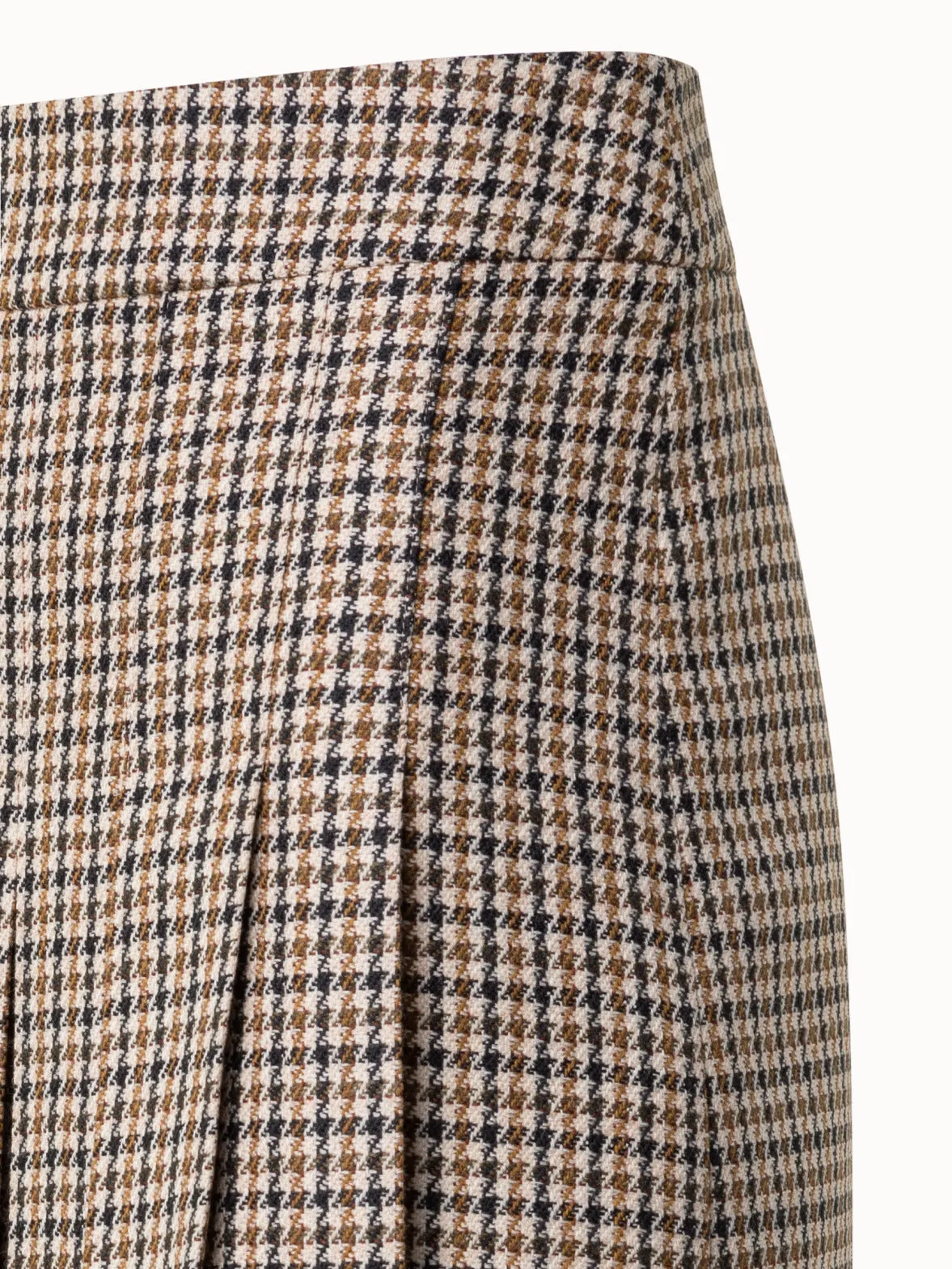 Houndstooth Mini Skirt with Pleats