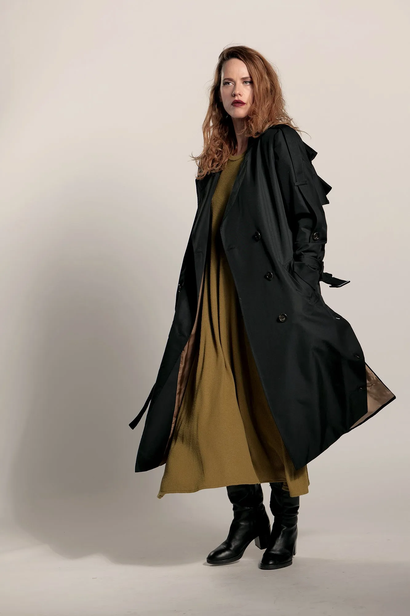 MARI trench black