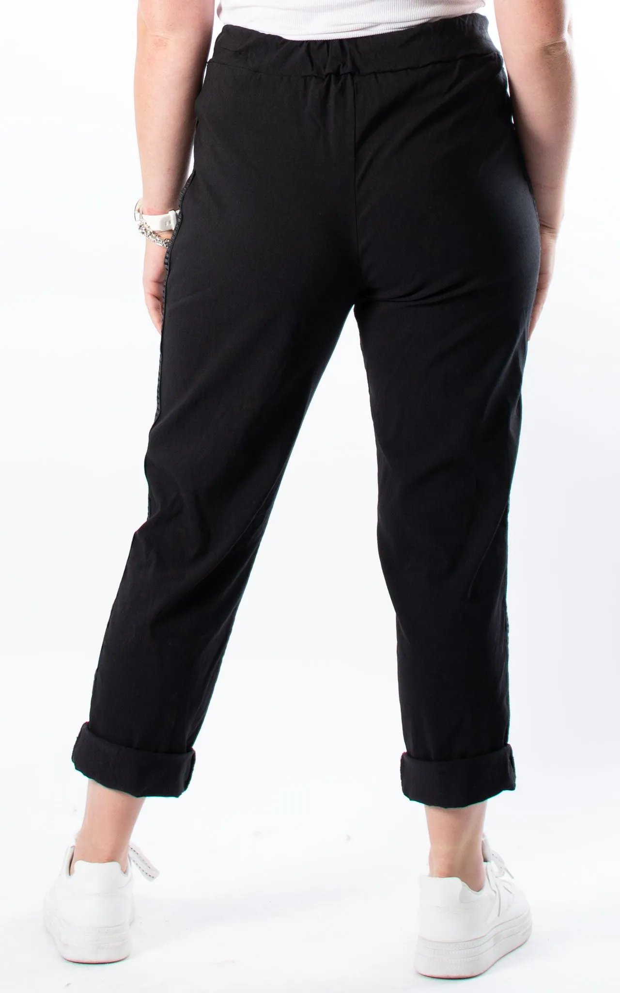 Side Strap Magic Jogger | Black