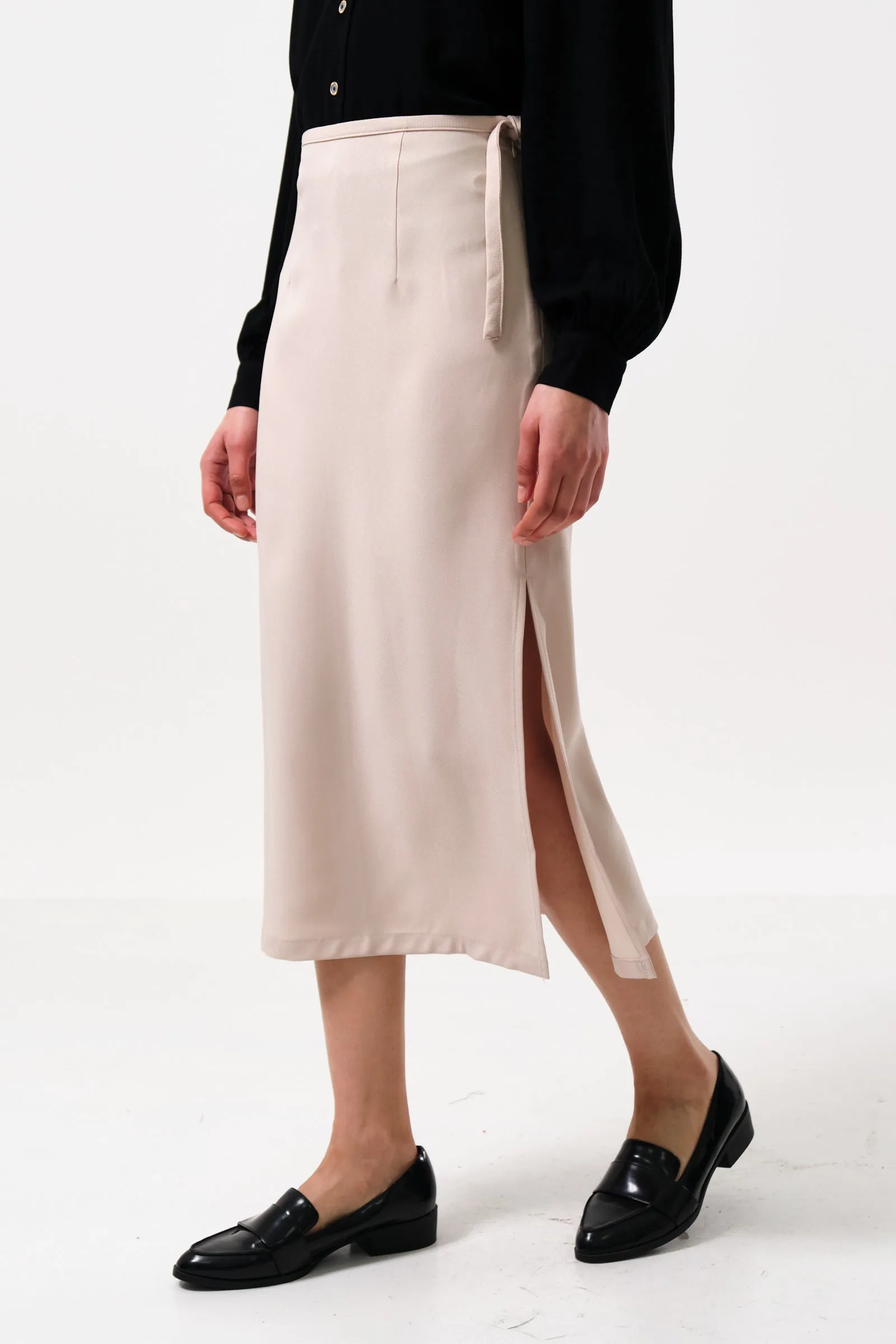 Timo Satin Back Crepe Sustainable Midi Skirt - Camel