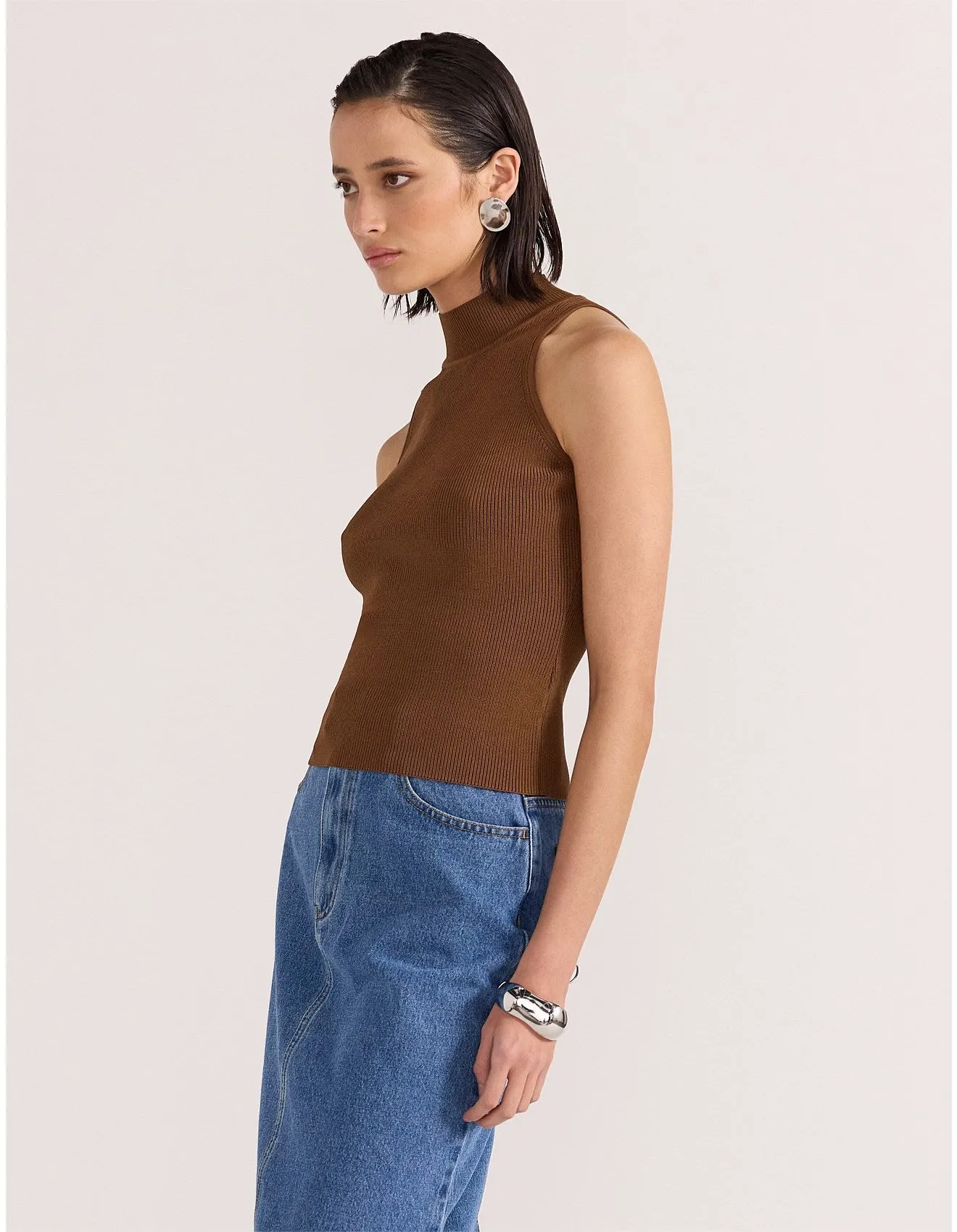 UMA HIGH NECK KNIT TOP